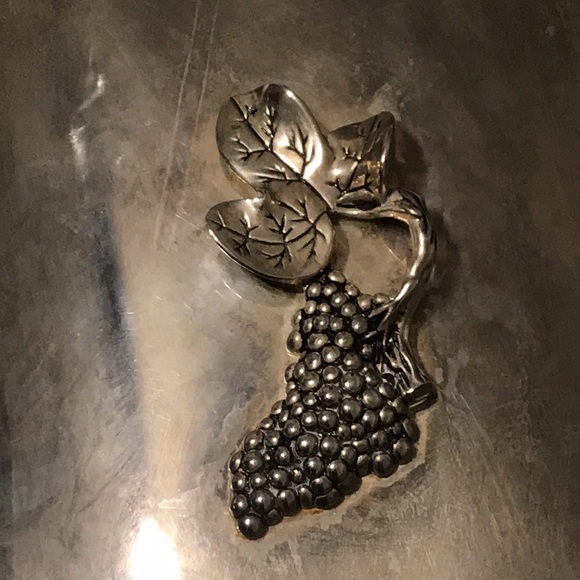 Silver Serving Stand with glass missing - Picture 4 of 10